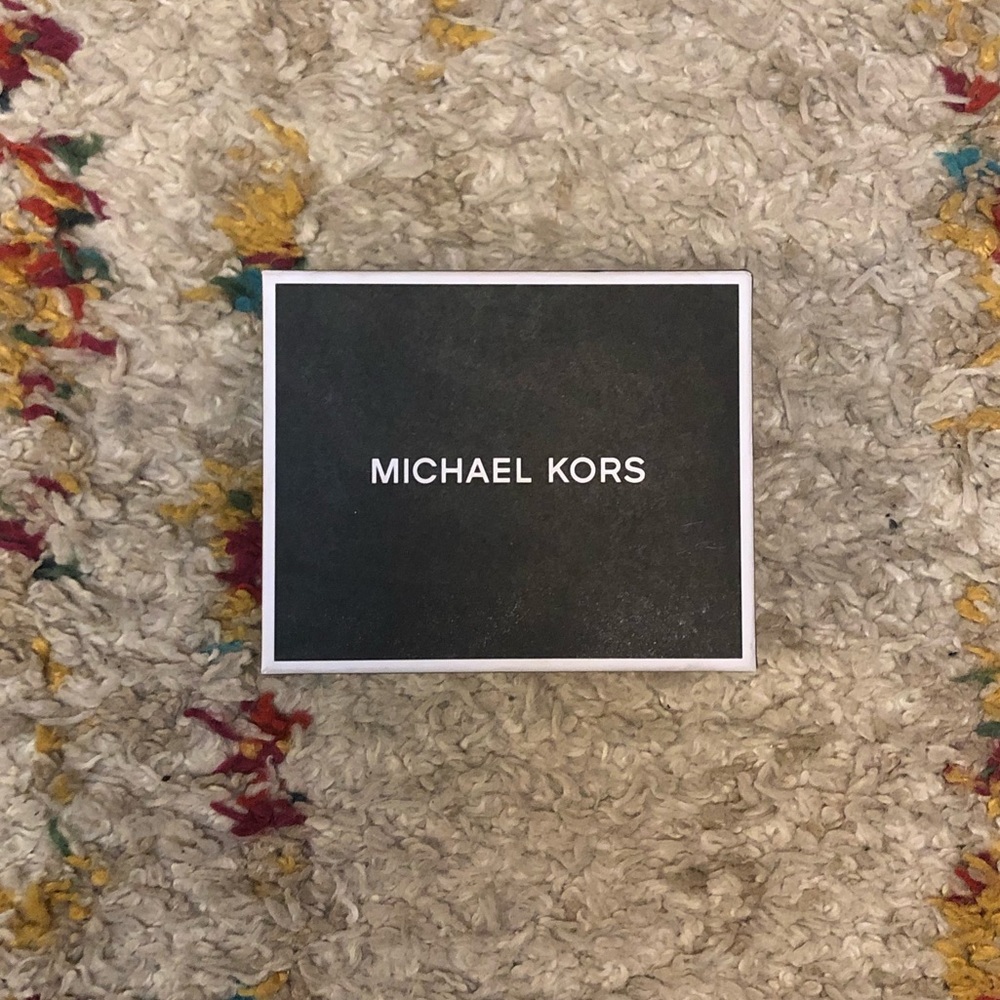 *BRAND NEW * Michael Kors wallet!!